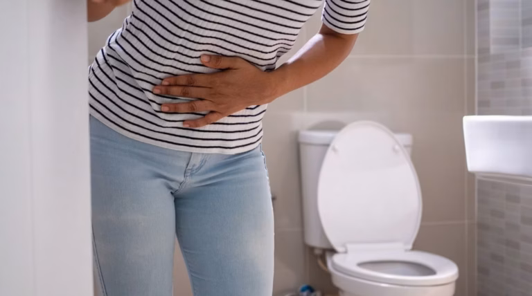 J&rsquo;urine plus la nuit : causes et solutions